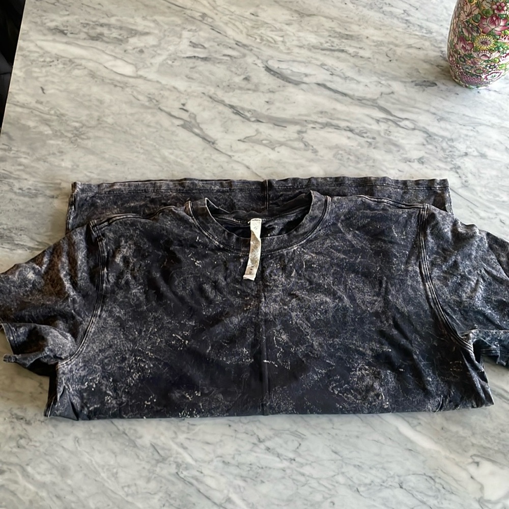 Lululemon black bleach wash All Yours tee size 10